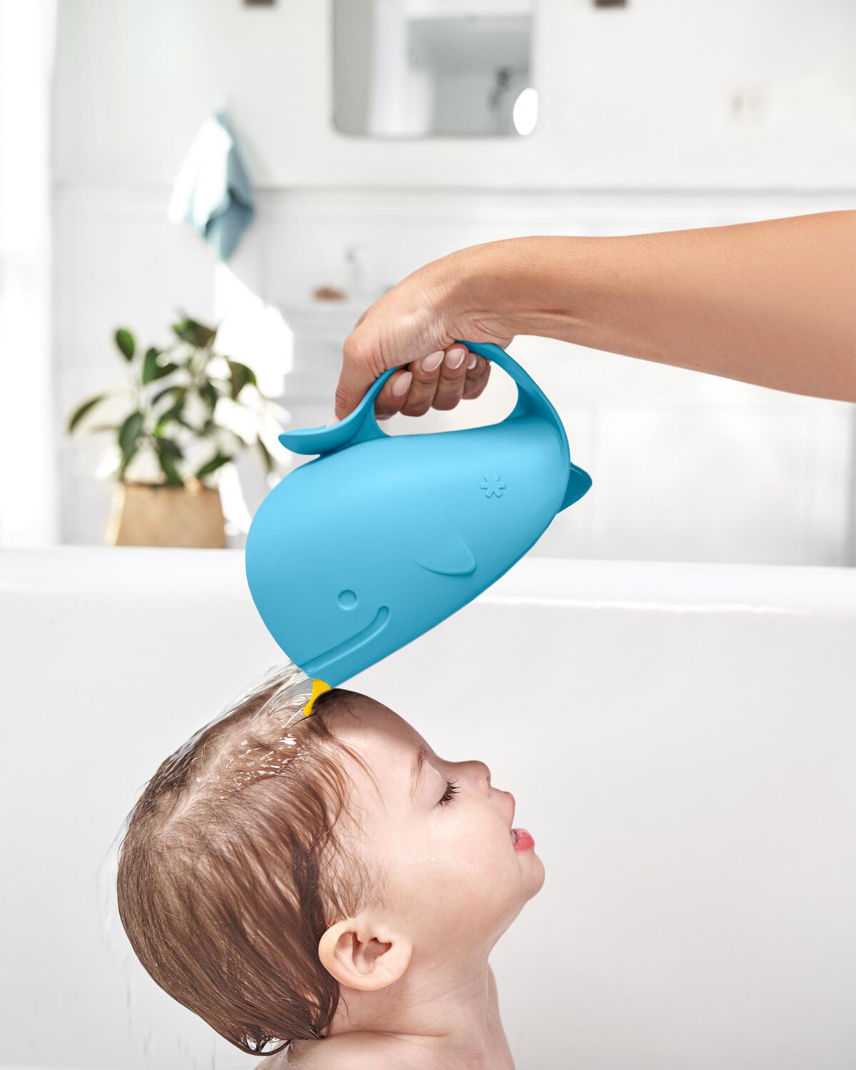 Moby Waterfall Bath Rinser - Image 2