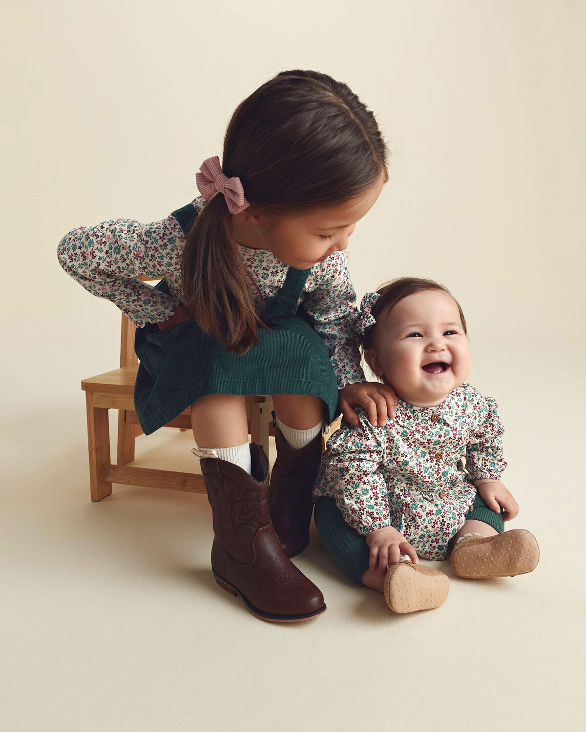 Toddler Girl 2-Piece Floral Corduroy Long-Sleeve Dress Set - Image 2
