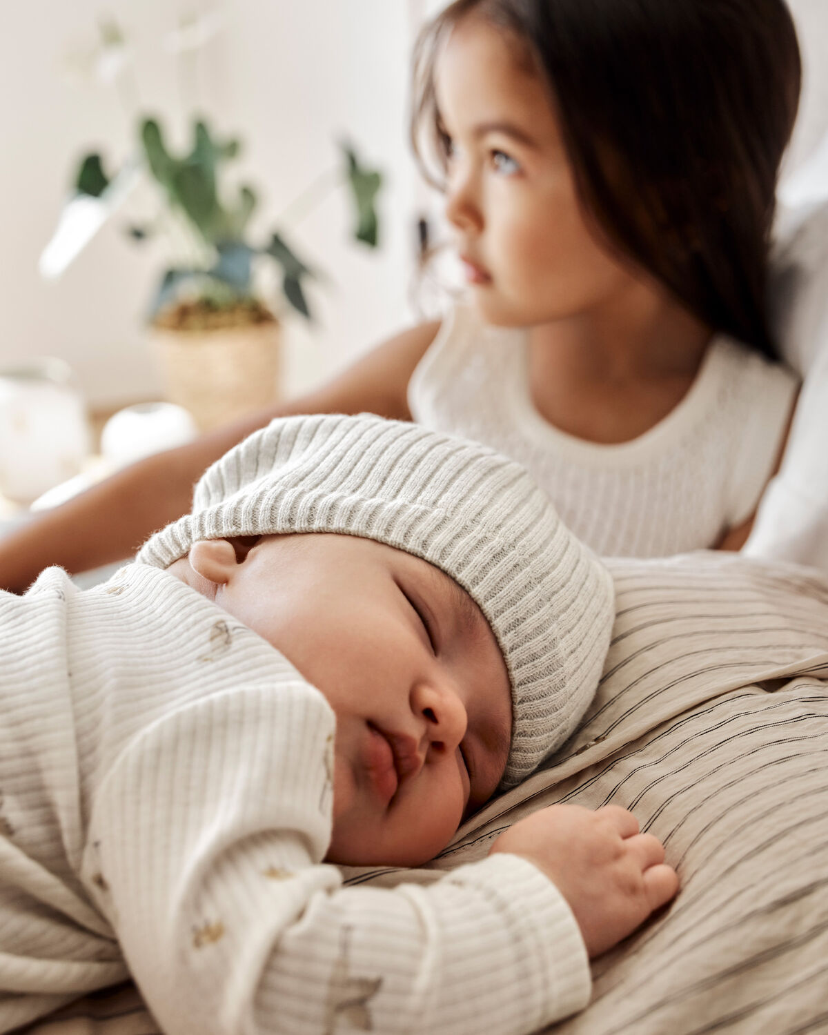 Baby 2-Piece Bird Print Long-Sleeve Tee & Pant Set - Image 3