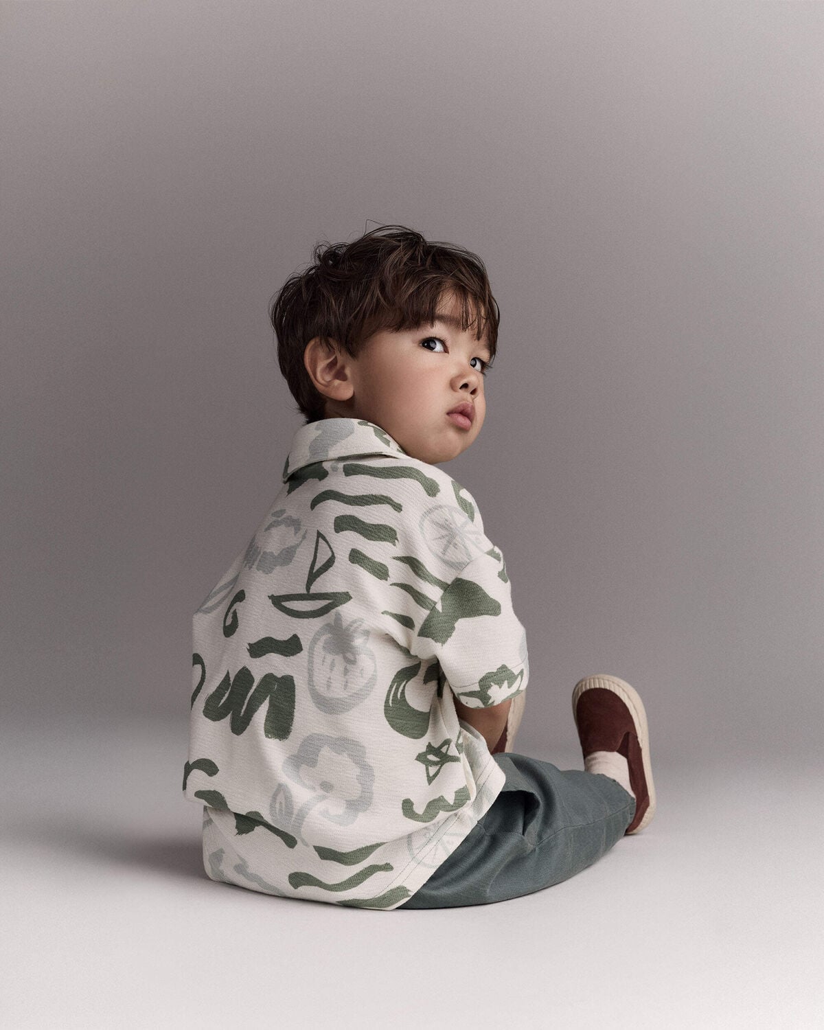 Toddler Boy Button-Down Short-Sleeve Shirt in Beach Print - Cream - Image 5