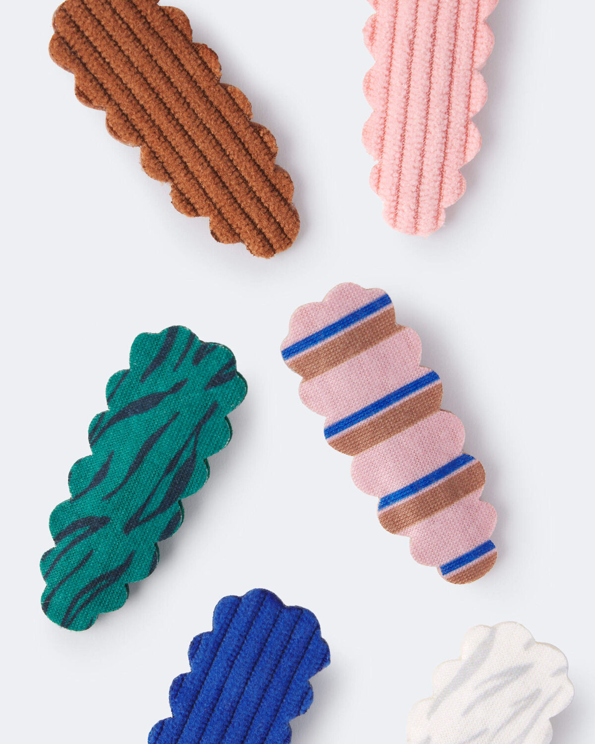 Toddler Girl 6-Pack Scalloped Hair Clips - Image 2